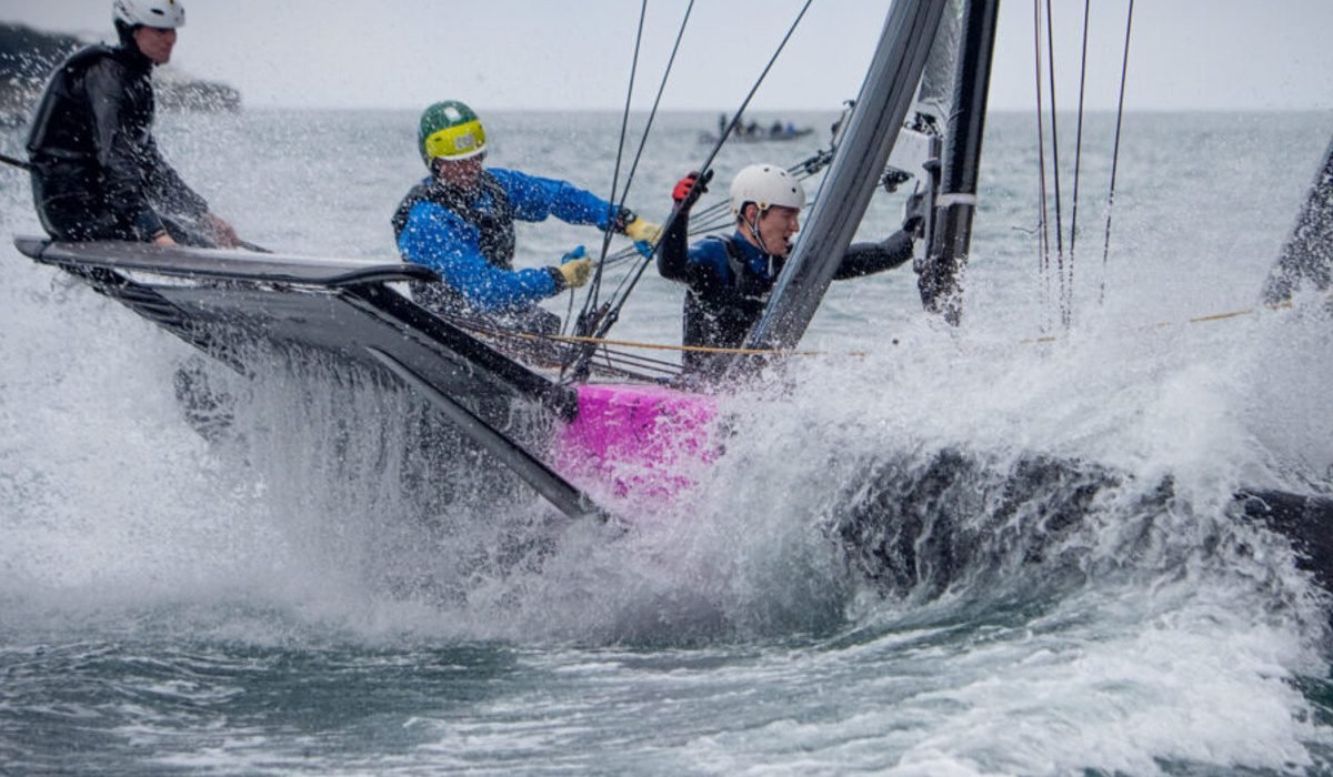 В Геленджике стартовали гонки «летающих» яхт — Runduk Foiling Cup 2025