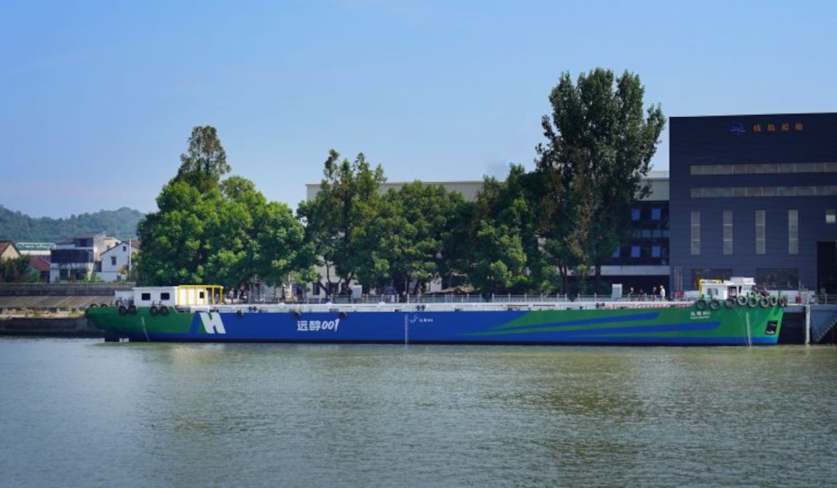 Geely представила гибридное судно на метаноле и водороде