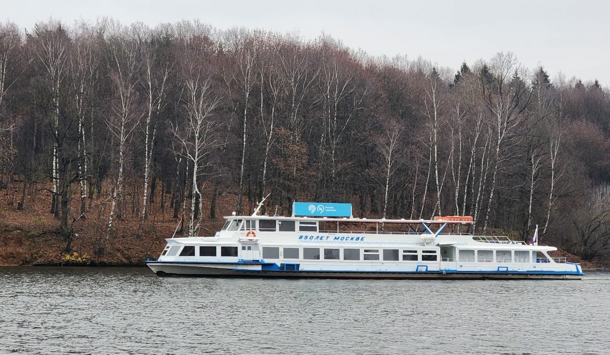 Навигацию по Каналу имени Москвы продлили до 17 ноября