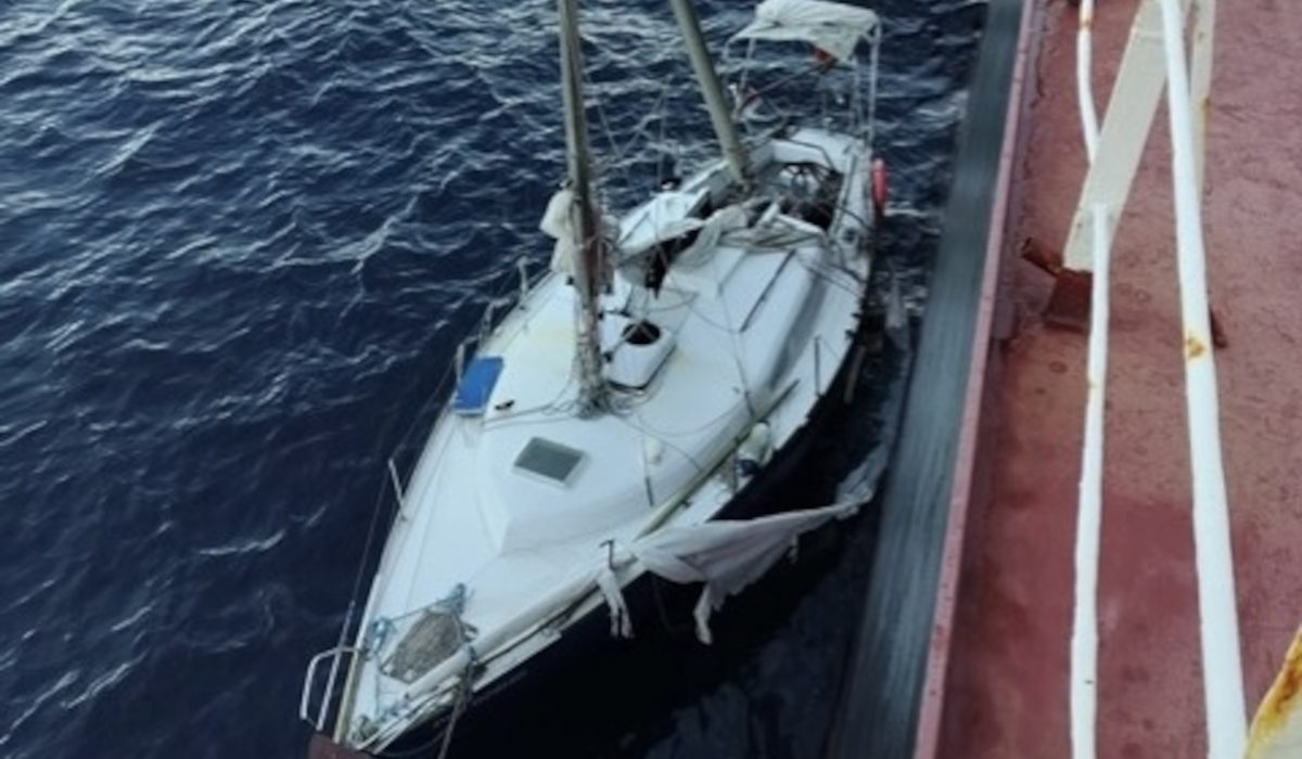 69-летний яхтсмен спасен после 11 дней дрейфа в Средиземном море