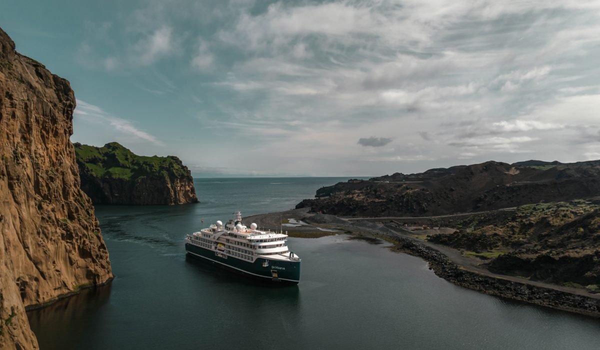 «ВодоходЪ» запускает экспедиции на Курилы, Камчатку и Чукотку