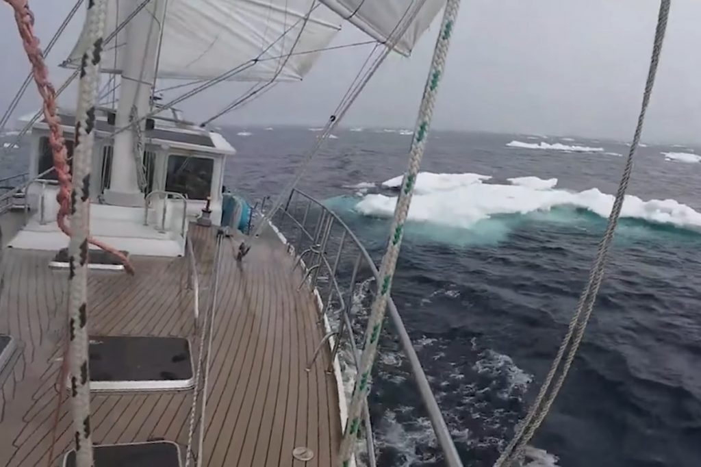 Яхта "Мидана"