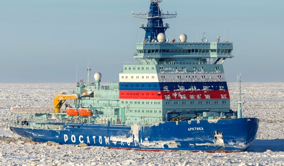 На Севморпути нашли волны-невидимки высотой с шестиэтажный дом